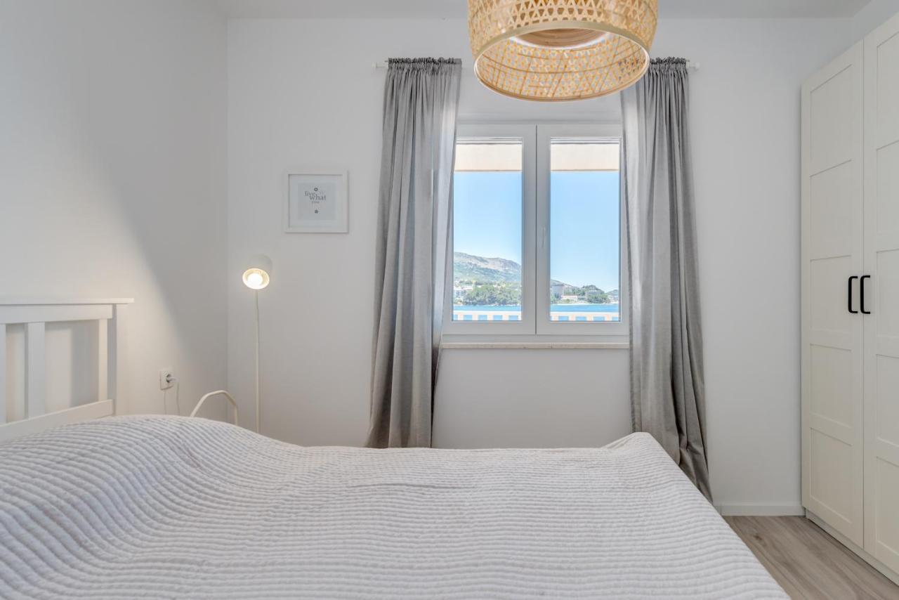 ספליט Beachfront Apartments מראה חיצוני תמונה