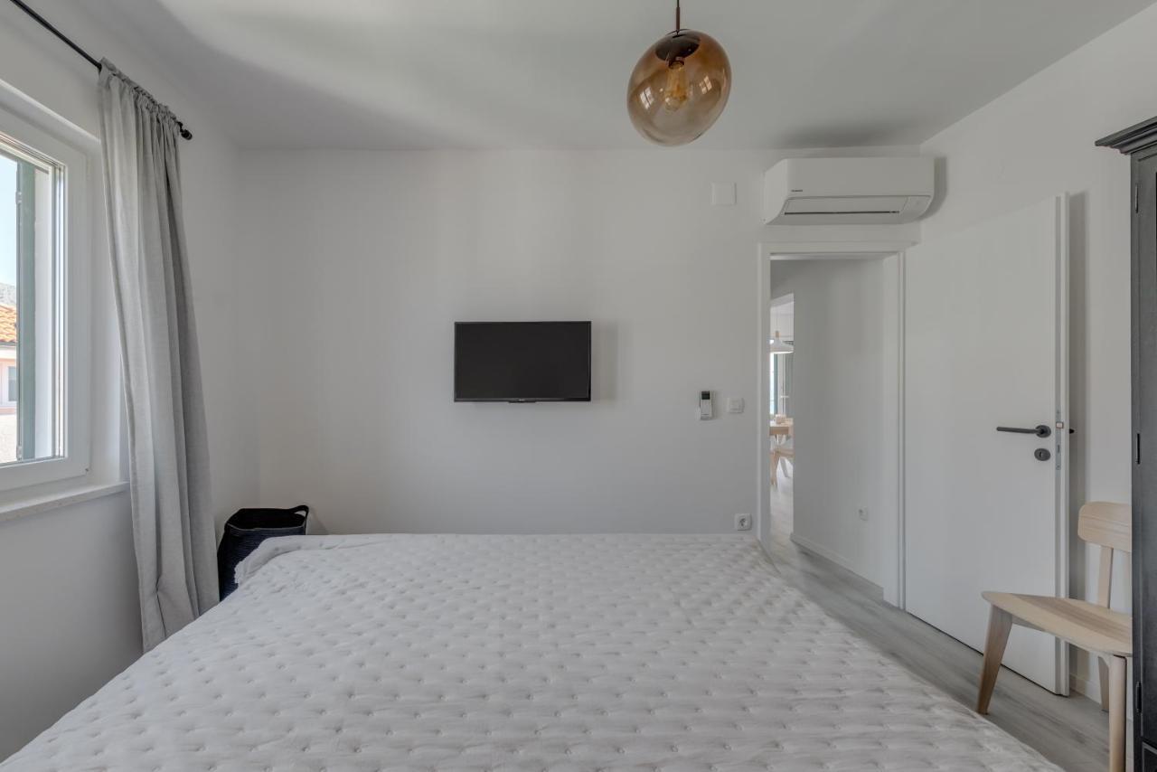 ספליט Beachfront Apartments מראה חיצוני תמונה