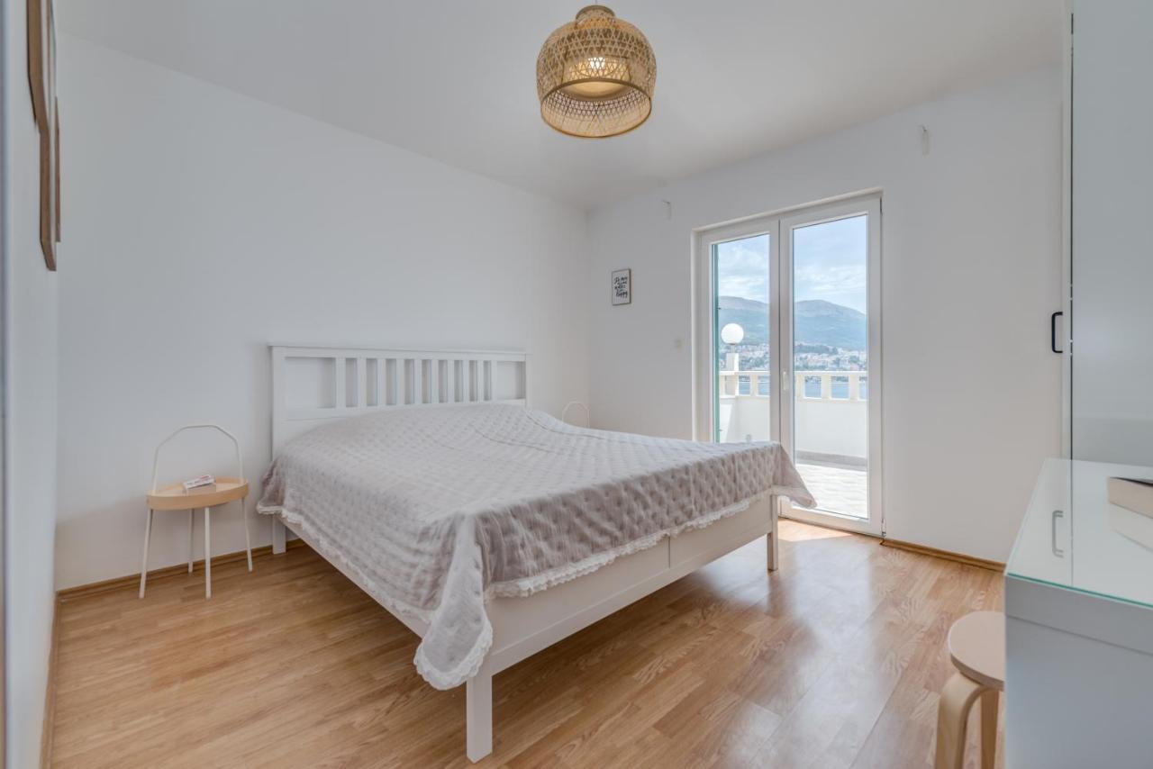 ספליט Beachfront Apartments מראה חיצוני תמונה